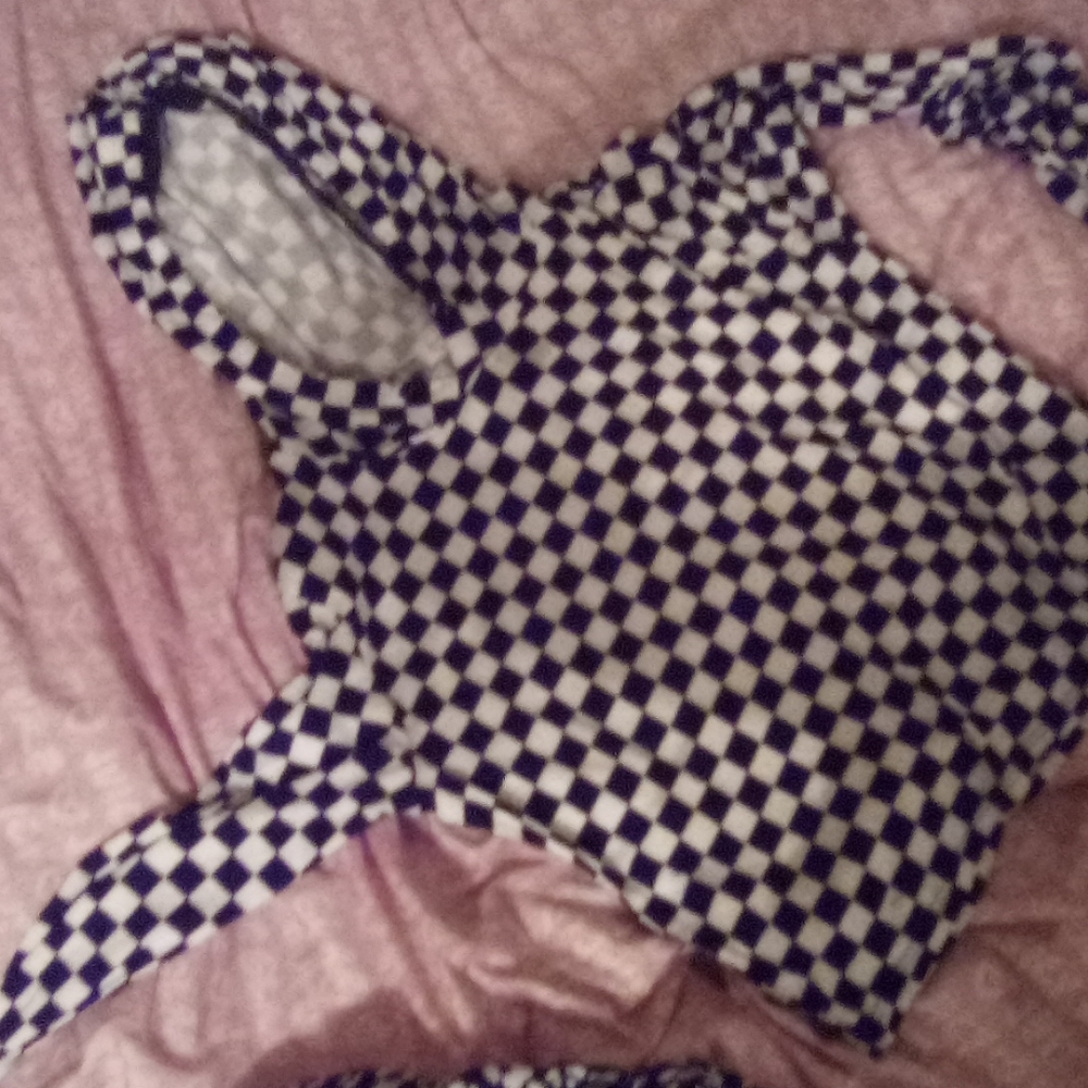 I am selling a croped checked shirt